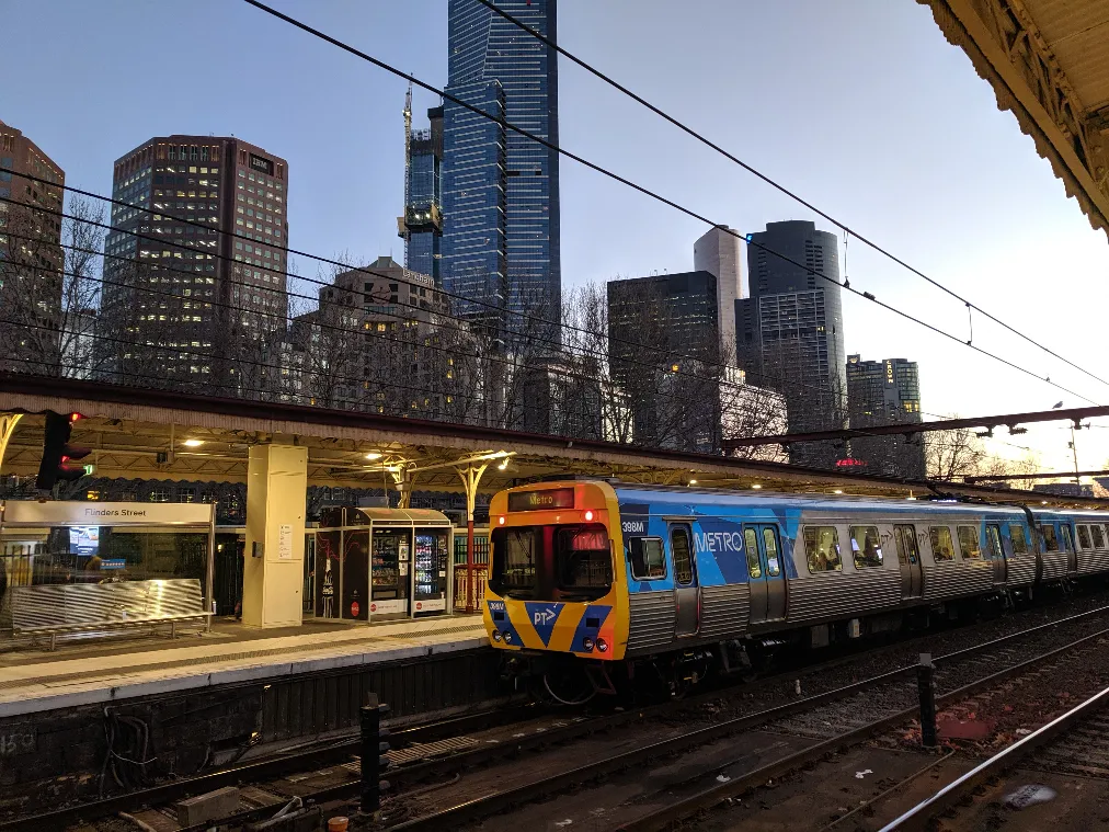 melbourne cityscape at flinders st station
